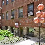 Lennox C304 Peaceful & Perfect Private 1-Br