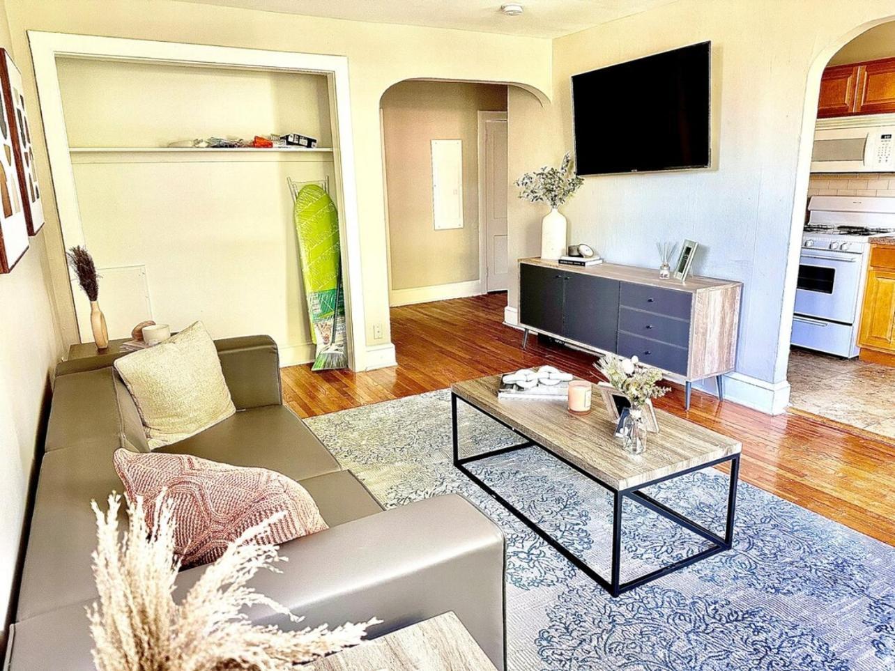 Lennox C304 Peaceful & Perfect Private 1-br Philadelphia